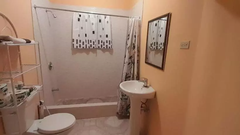 پانسیون Paradise Suite In Old Harbour