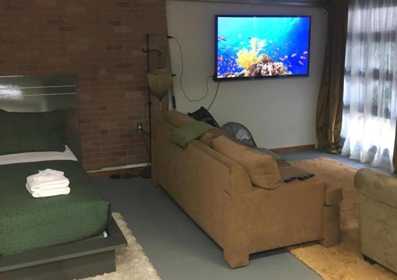 민박 Brick City Villa