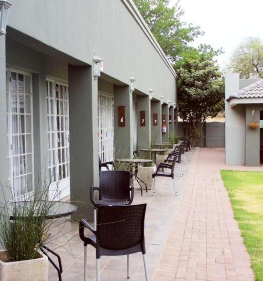 تختخواب و صبحانه Letsema Guest House Klerksdorp