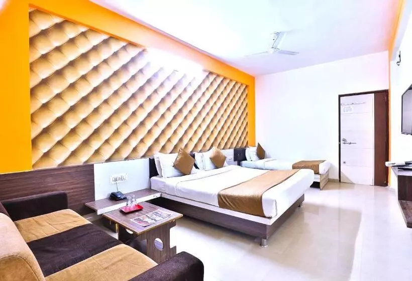 ホテル Nilkanth,ahmedabad