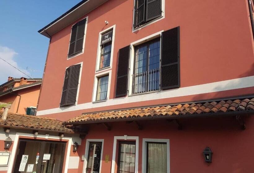 هتل The Marins