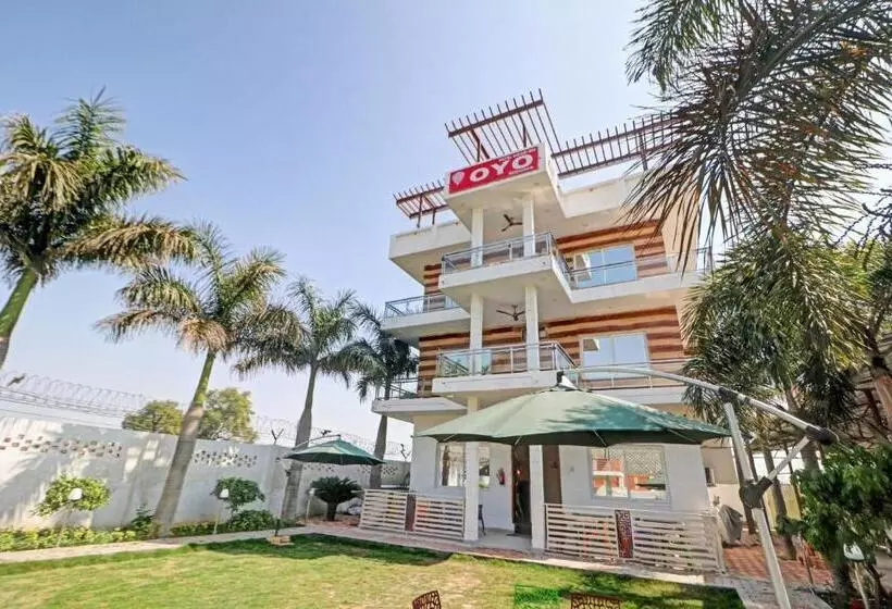 Oyo Hotel Safari Inn
