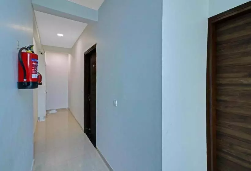 Oyo Hotel Safari Inn