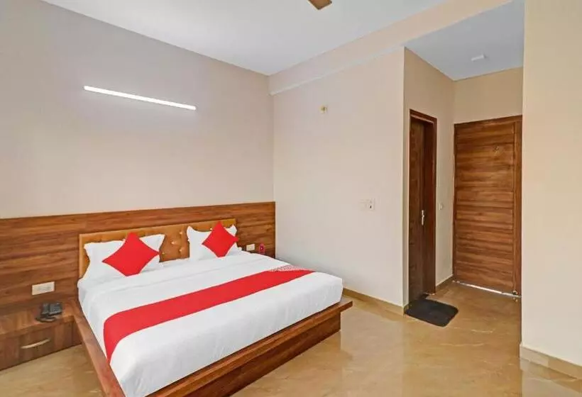 Oyo Hotel Safari Inn