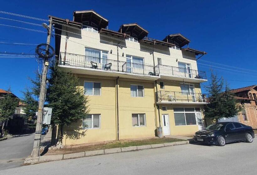 פנסיון стаи за гости маврикови