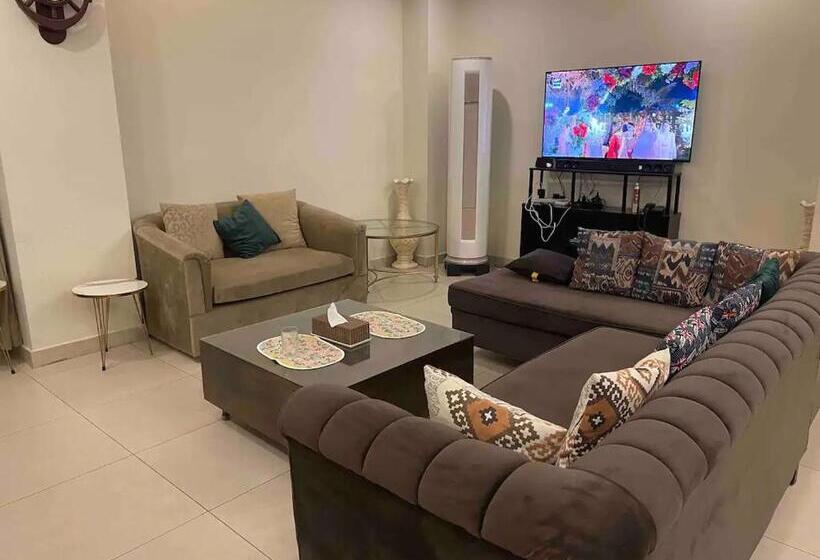 پانسیون Luxurious 2 Bedrooms In Voyage Executive Guesthouse