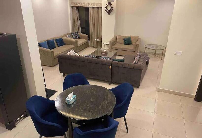 پانسیون Luxurious 2 Bedrooms In Voyage Executive Guesthouse