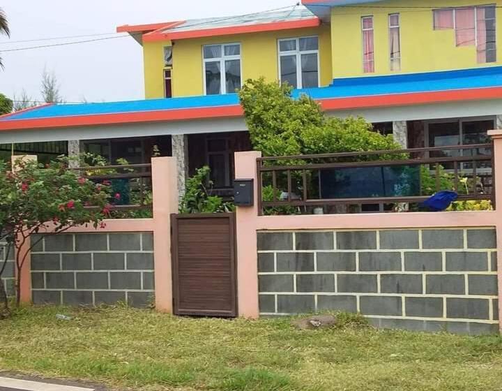 پانسیون Sur La Route De Tortues