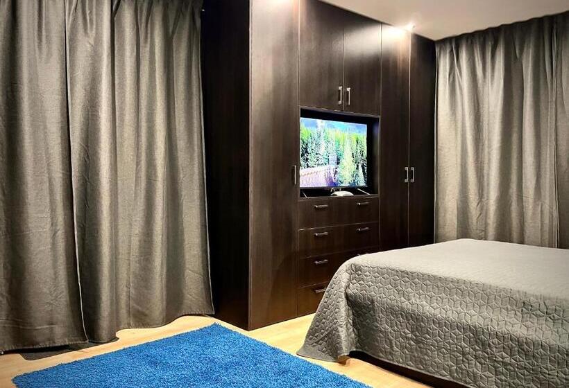 بنسيون туйковата стая The Tuikov Home Room