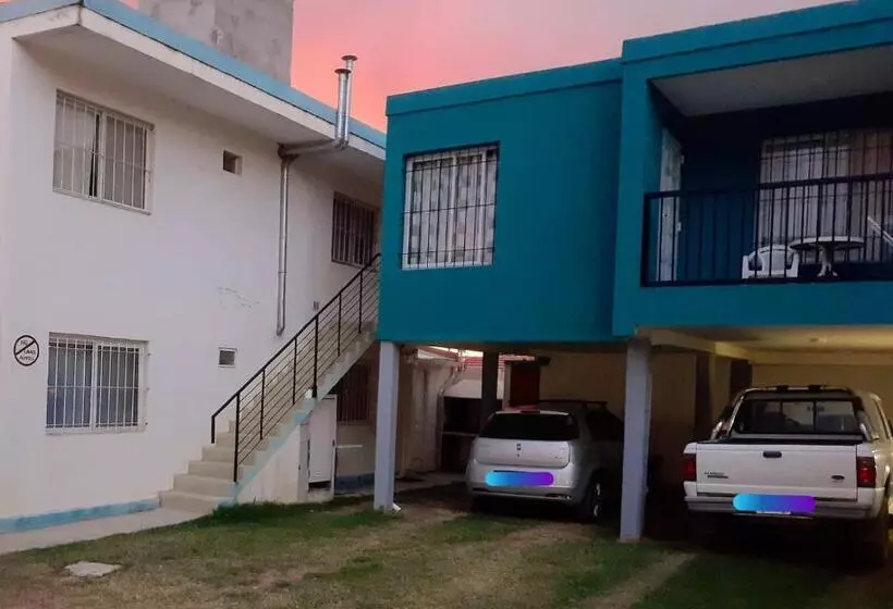 هاستل Casa Host Las Grutas