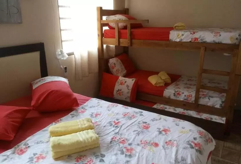 Retkeilymaja Pousada Leher