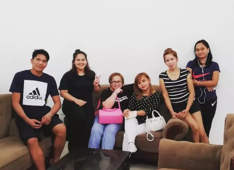 ベッドアンドブレックファースト Ahasna Family Villa