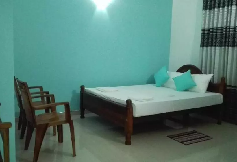 ベッドアンドブレックファースト Ahasna Family Villa