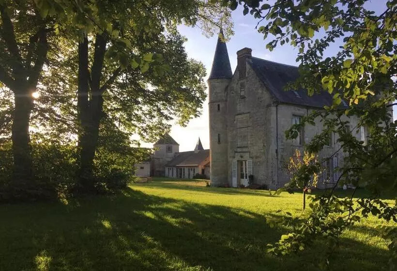 ベッドアンドブレックファースト Le Château De Coyolles