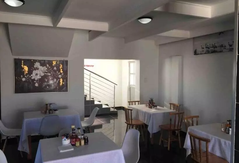 Aamiaismajoitus (B&B) White House Lodge