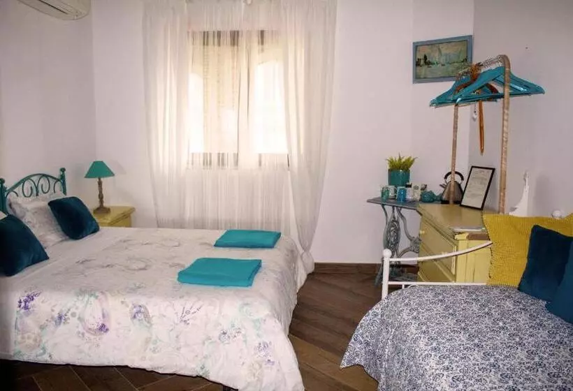 Caledonia B&b