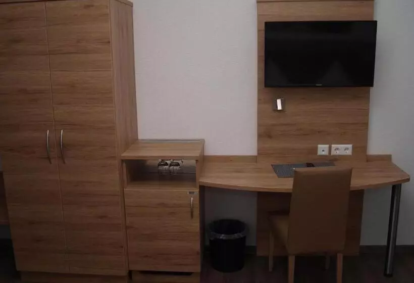 ホテル Anker Garni