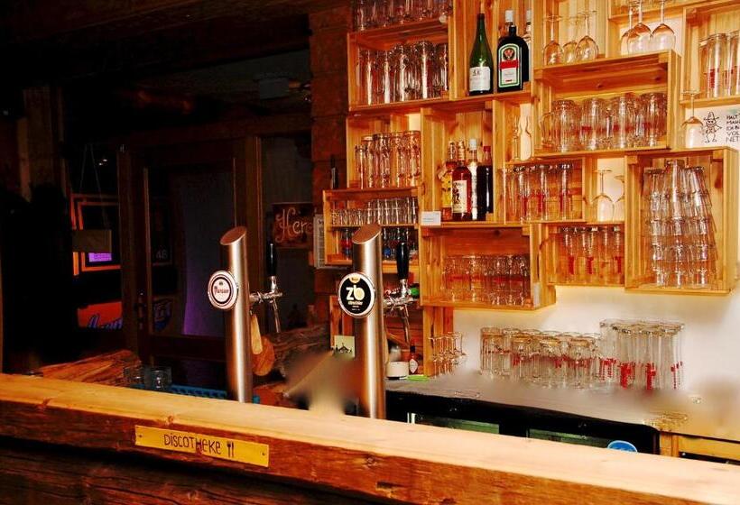 ホテル Familien Und Jugendgästehaus Schönfeld