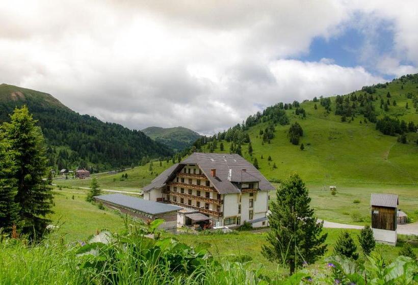 ホテル Familien Und Jugendgästehaus Schönfeld