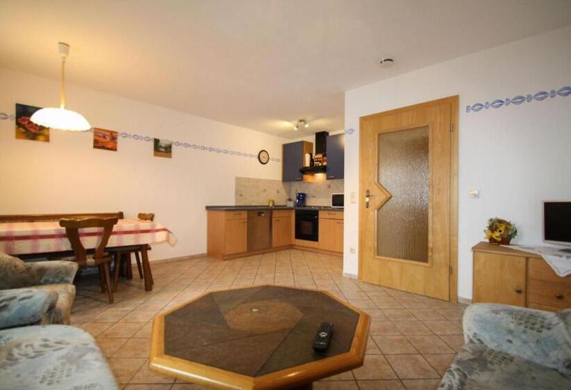 Отель Ferienwohnung Jodlhof