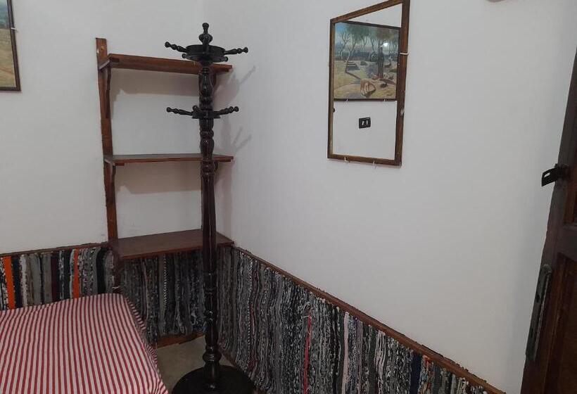 هتل Fighting Kangaroo Camp