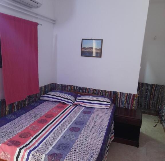 هتل Fighting Kangaroo Camp