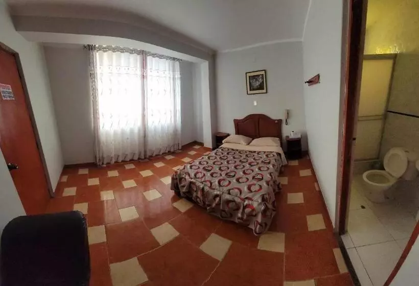 ホテル Hospedaje Malibú