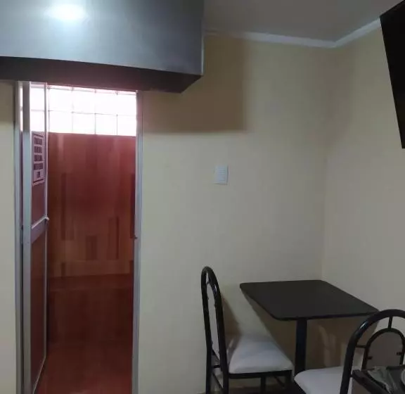 ホテル Hospedaje Malibú