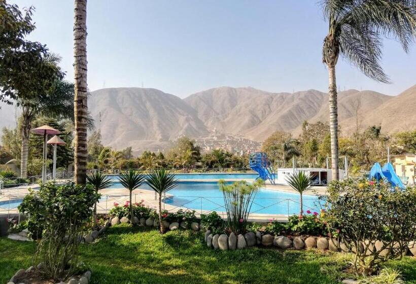 Отель Mi Pequeño Club