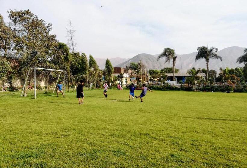 Отель Mi Pequeño Club