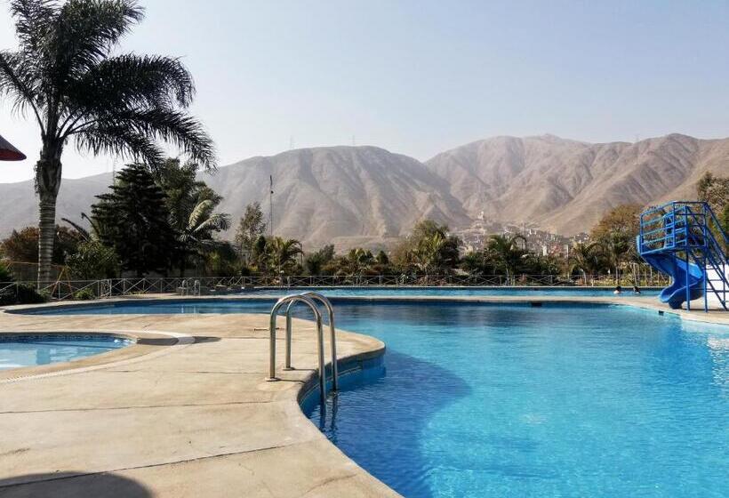 Отель Mi Pequeño Club