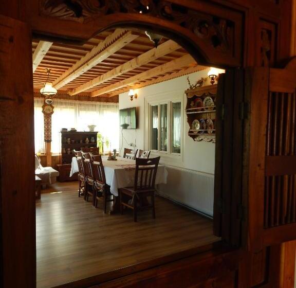 酒店 Pensiunea Lucia