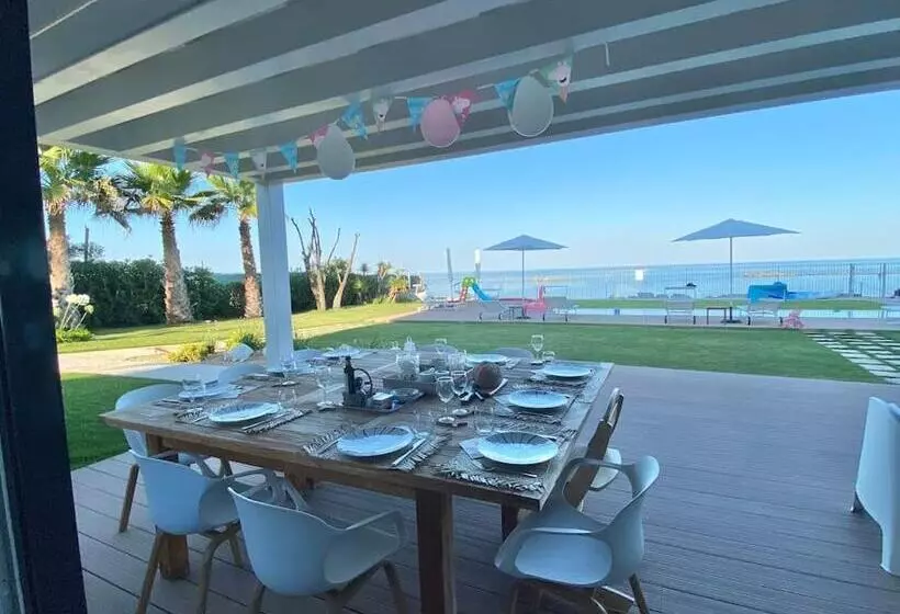 ペンション Fenandgi Luxury Hospitality At Its Finest !
