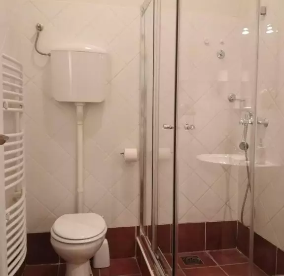 پانسیون šomin Lagum Vila