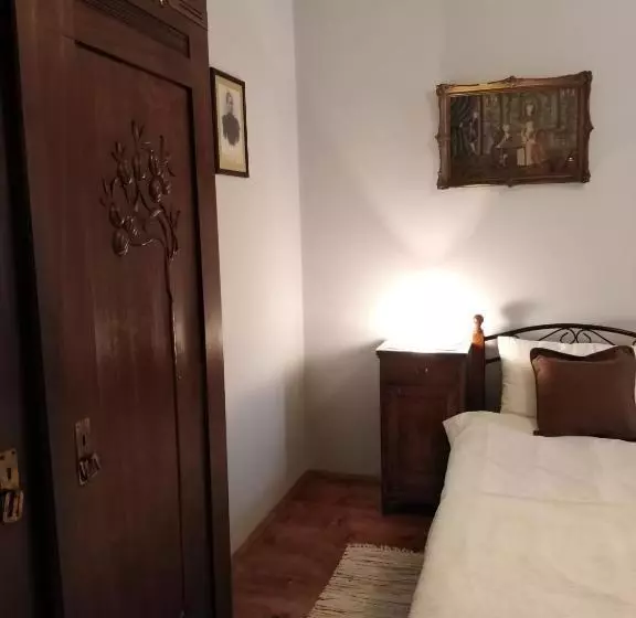 پانسیون šomin Lagum Vila
