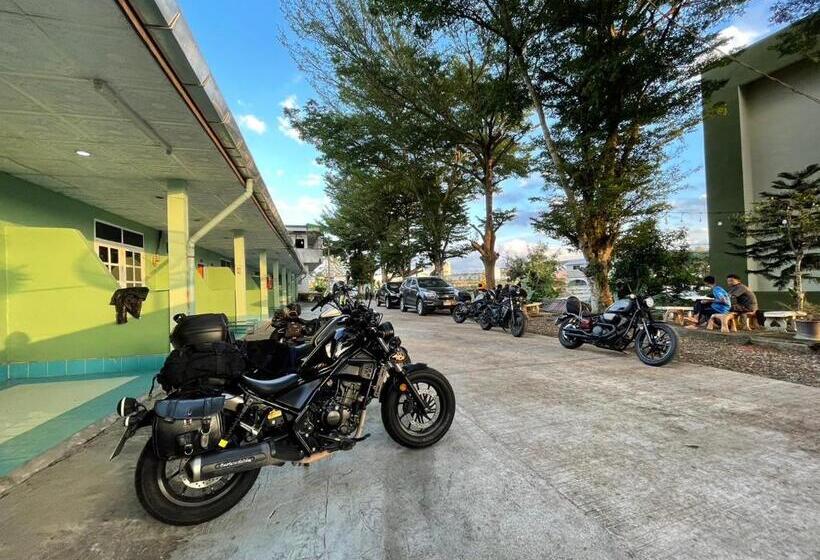 Пансион Tree House Resort Betong