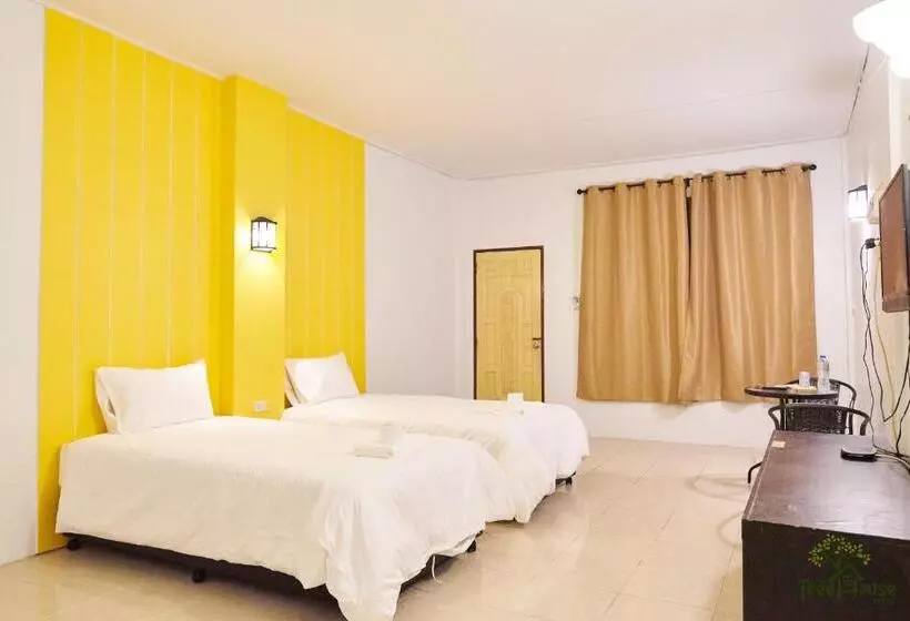 Majatalo Tree House Resort Betong