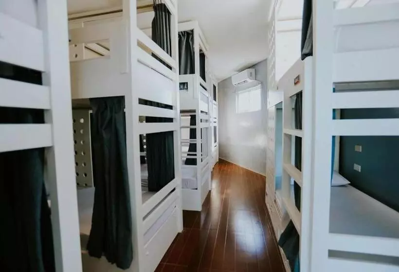 Viajeros Hostel Boracay