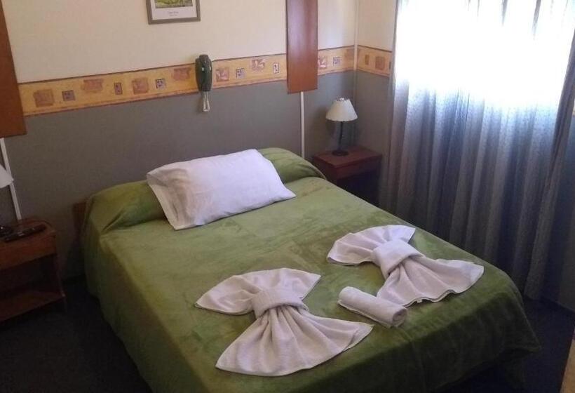 ユースホステル Hosteria Los Amigos