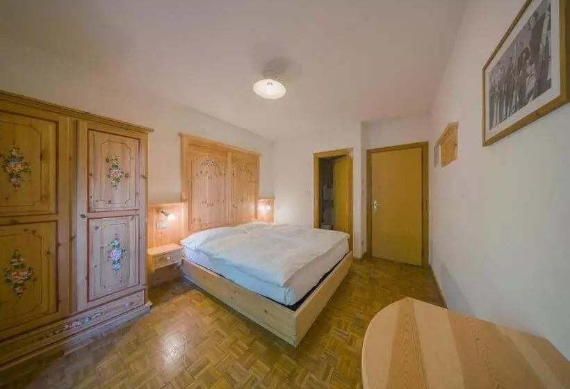 Retkeilymaja Locanda Pensione Maria