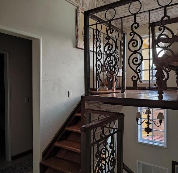 Общежитие Pousada Abelha Rainha