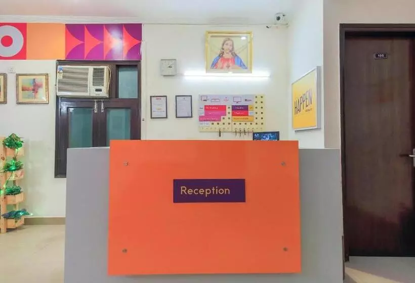 Collection O Hotel Royal Suits