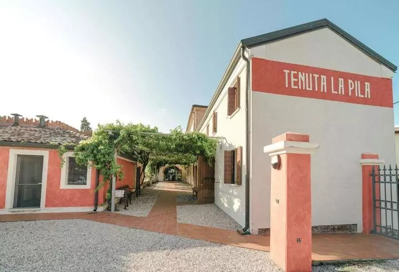 ホテル Agriturismo Tenuta La Pila