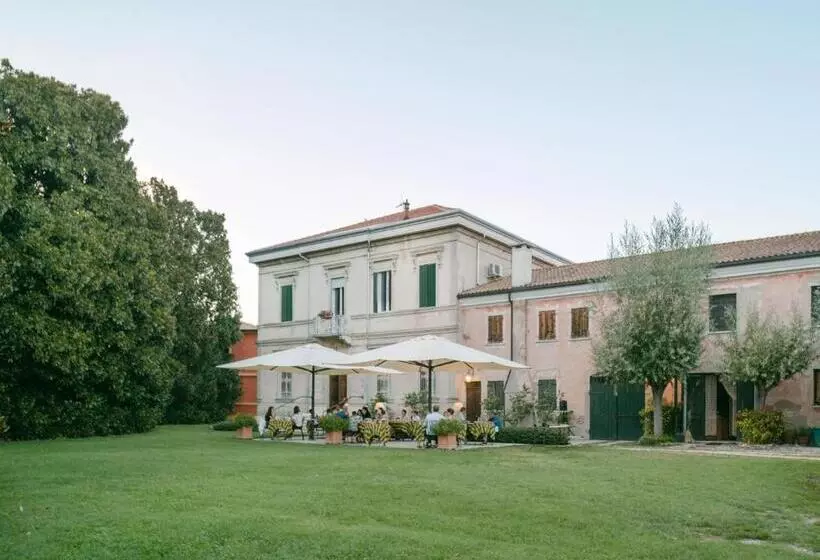 ホテル Agriturismo Tenuta La Pila