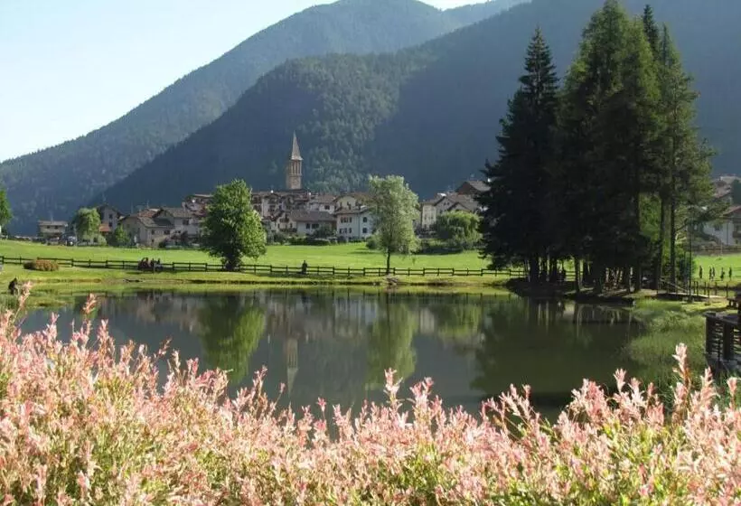 Hotel Albergo Montecroce