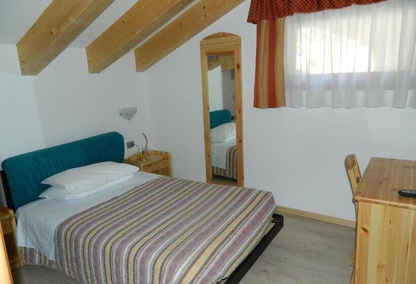 Hotel Albergo Montecroce