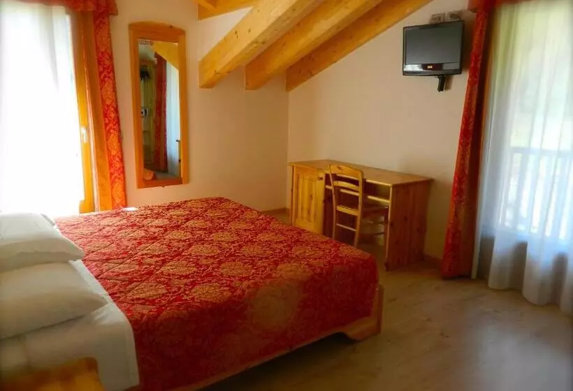 Hotel Albergo Montecroce
