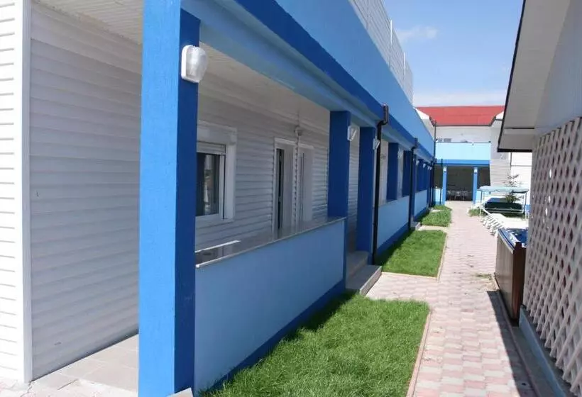 Hotel Blue Lagoon