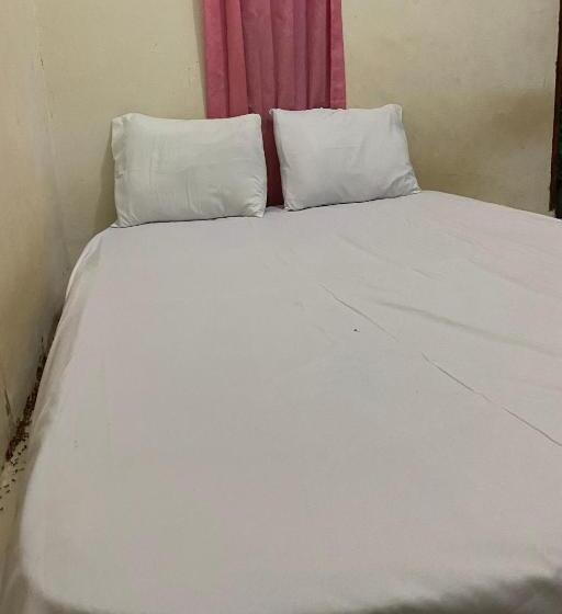 בית מלון כפרי Oyo Life 93259 Kos Kurnia