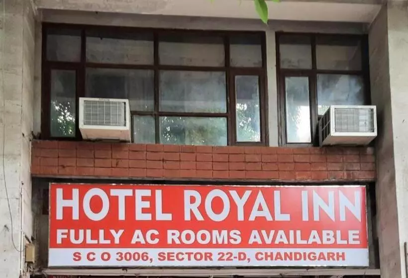 Fabhotel Royal Inn